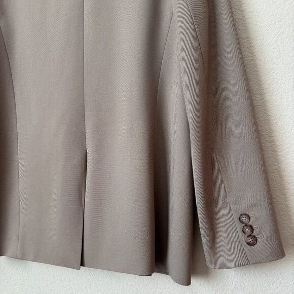 Aritzia Babaton Wool Blend Agency Blazer in Taupe - Picture 7 of 11